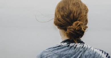 Women File Complaints for Hair Loss